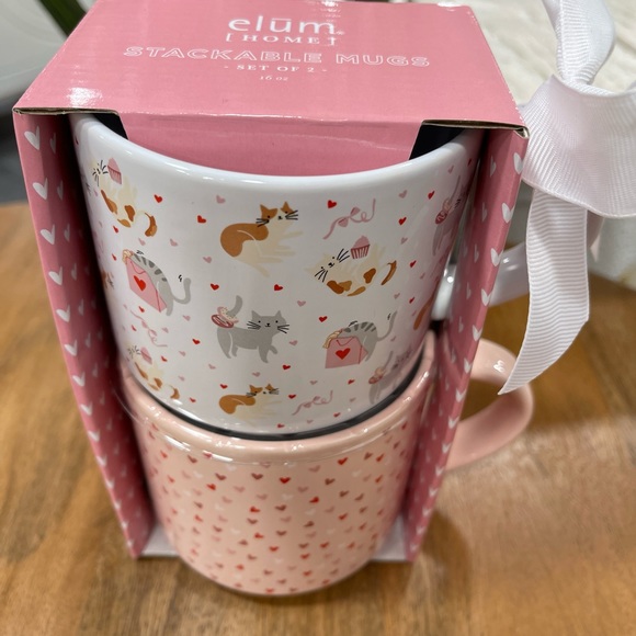 Valentine Cats and Hearts Set of 2 Stackable Ceramic Coffee Mugs NEW - Picture 4 of 6